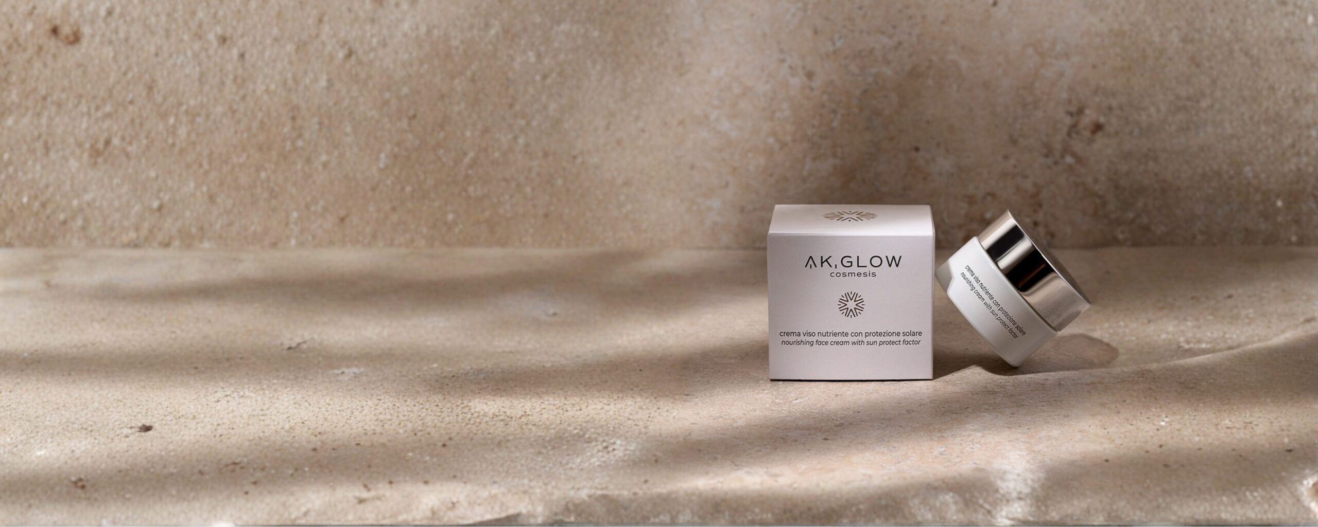 Crema viso nutriente con protezione solare